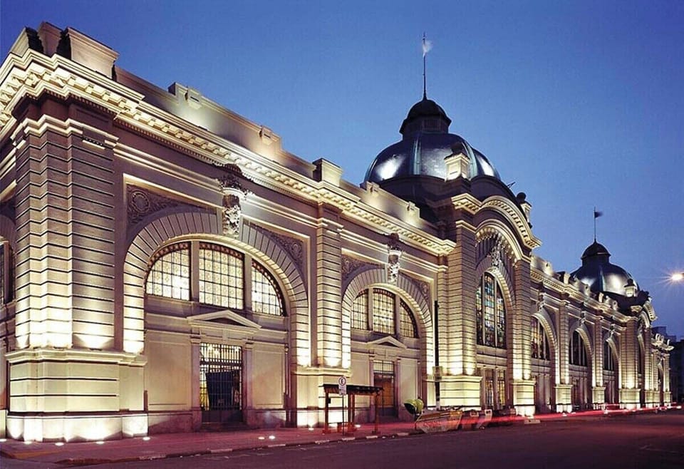 Mercado Municipal – 1,5 km