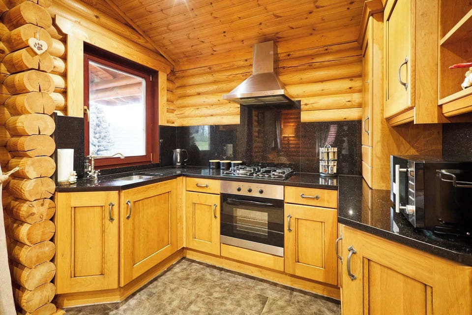 Mystic Falls, Morpeth- Host & Stay