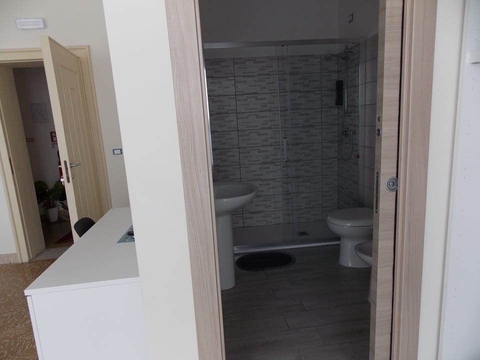 Double Room | Soundproofing, free WiFi