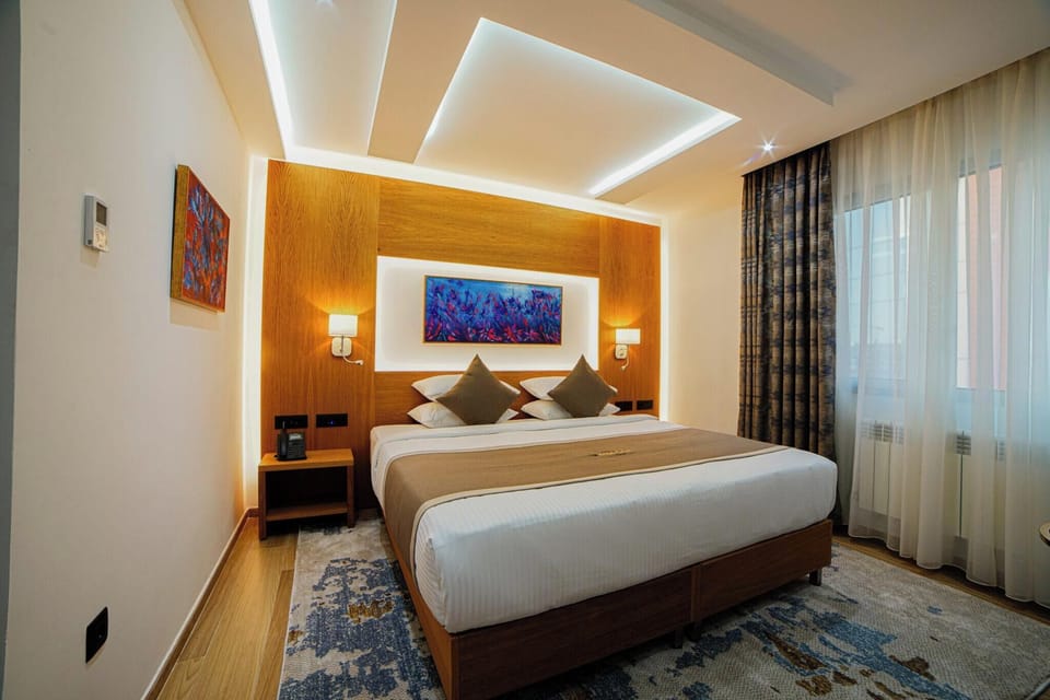 Standard Double or Twin Room | Premium bedding, minibar, in-room safe, desk