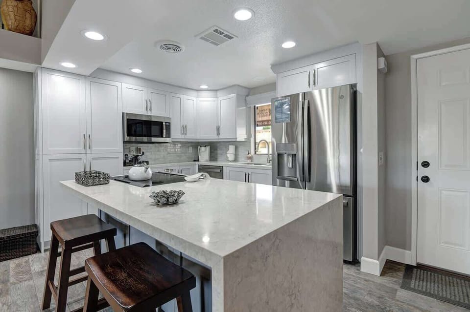 KITCHEN.jpg mls