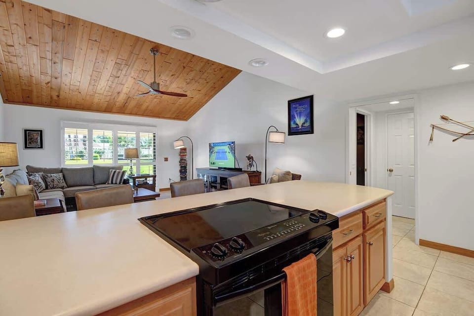 OVER KITCHEN TO LIVING SPACE.