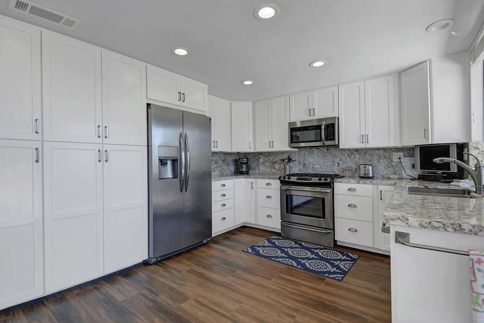 KITCHEN.jpg mls