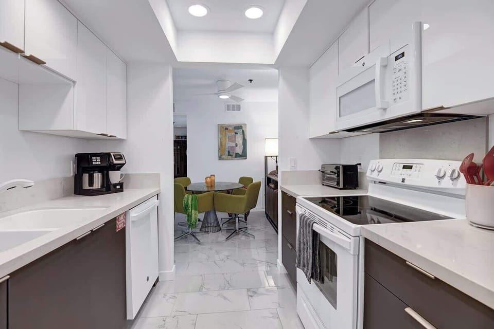 KITCHEN REVERSE CONTINUED