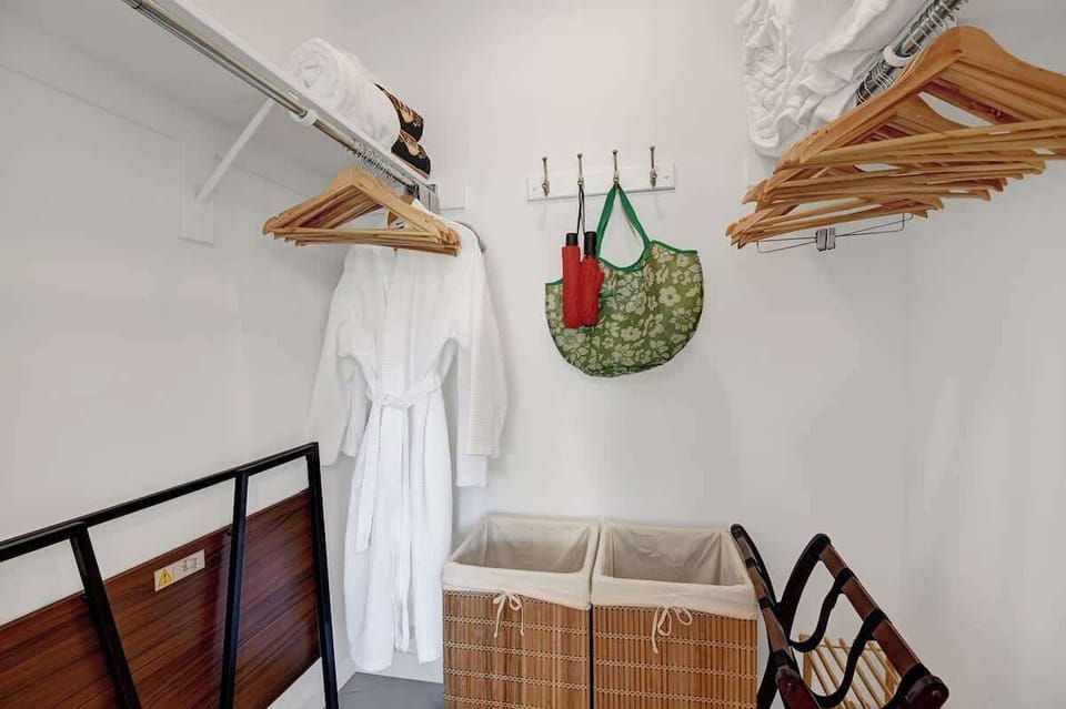 BEDROOM CLOSET