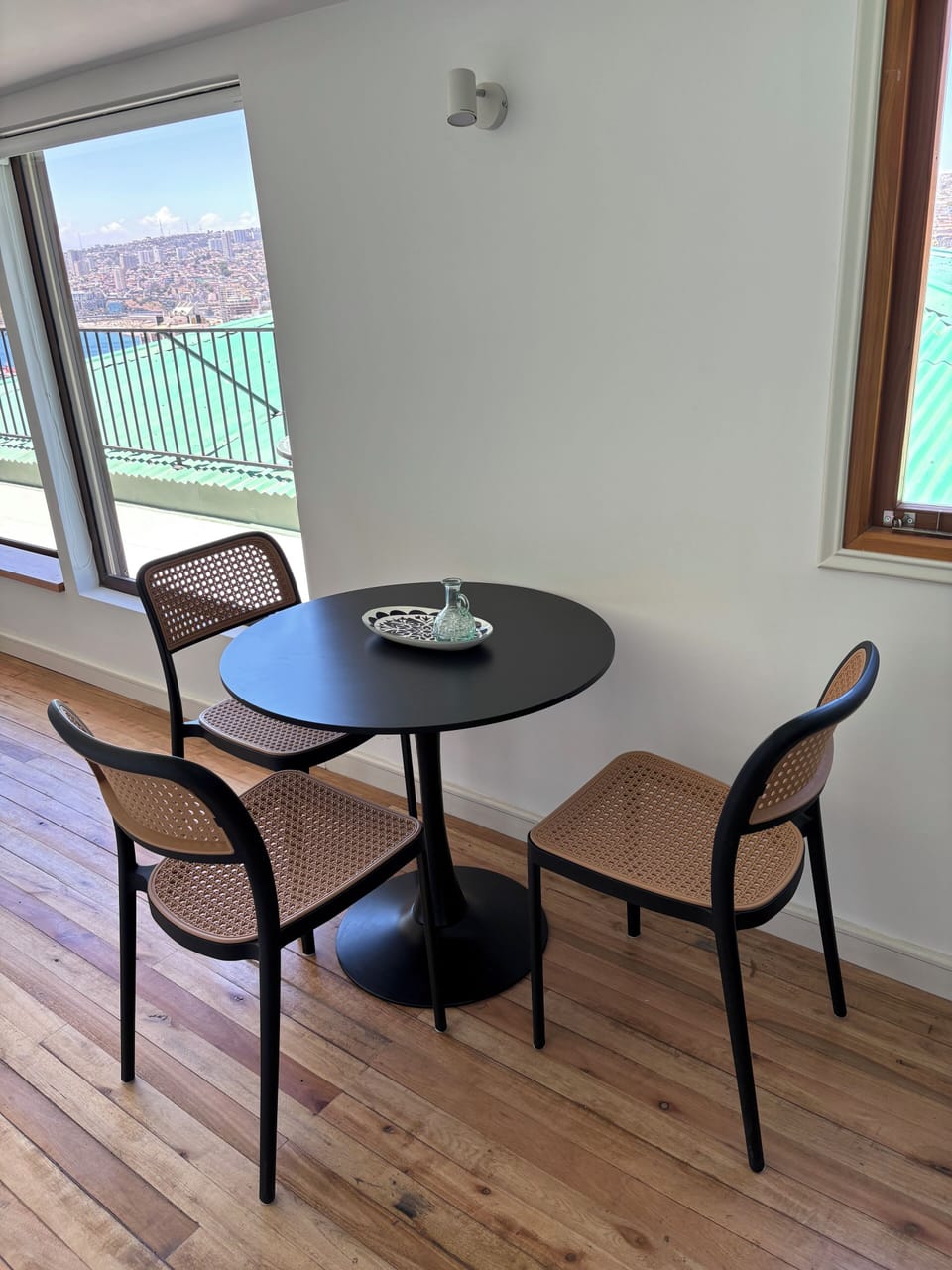 Apartment, 1 Double Bed with Sofa bed, Balcony, Bay View | Living area | TV, fireplace