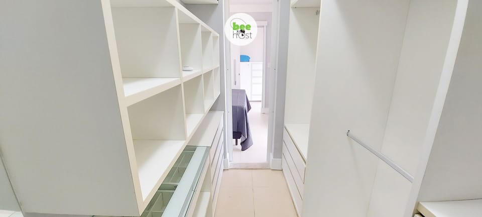 Basic Apartment | Free WiFi, bed sheets