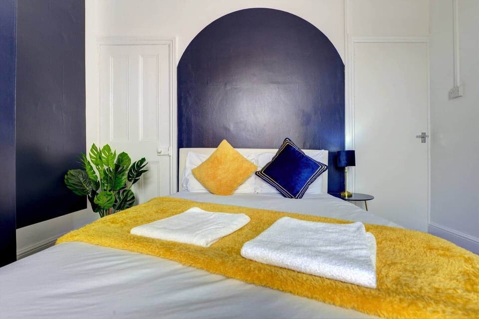 Beautiful bedroom to sleep comfortably with comfortable bedding and mattresses.