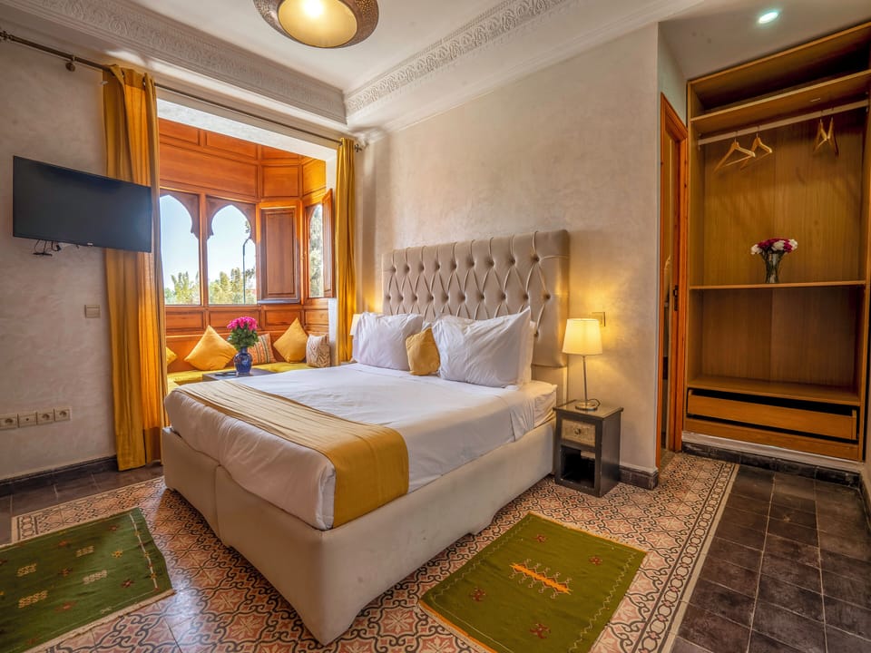 Double Room | In-room safe, soundproofing, iron/ironing board, free WiFi