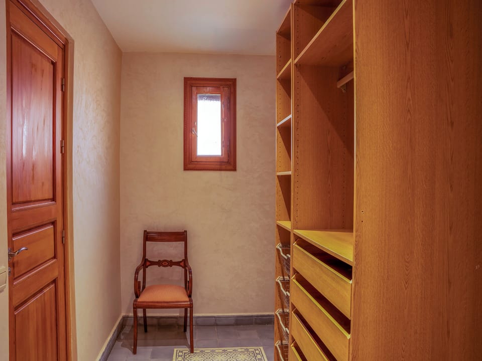 Suite, Mountain View | In-room safe, soundproofing, iron/ironing board, free WiFi