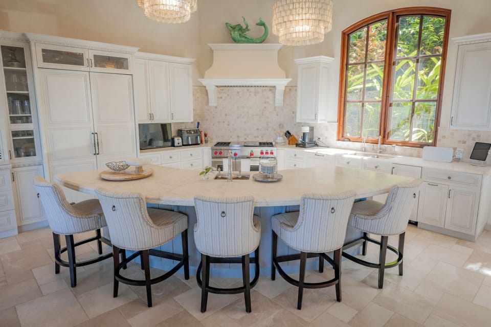 Kitchen island seating for 5 guests