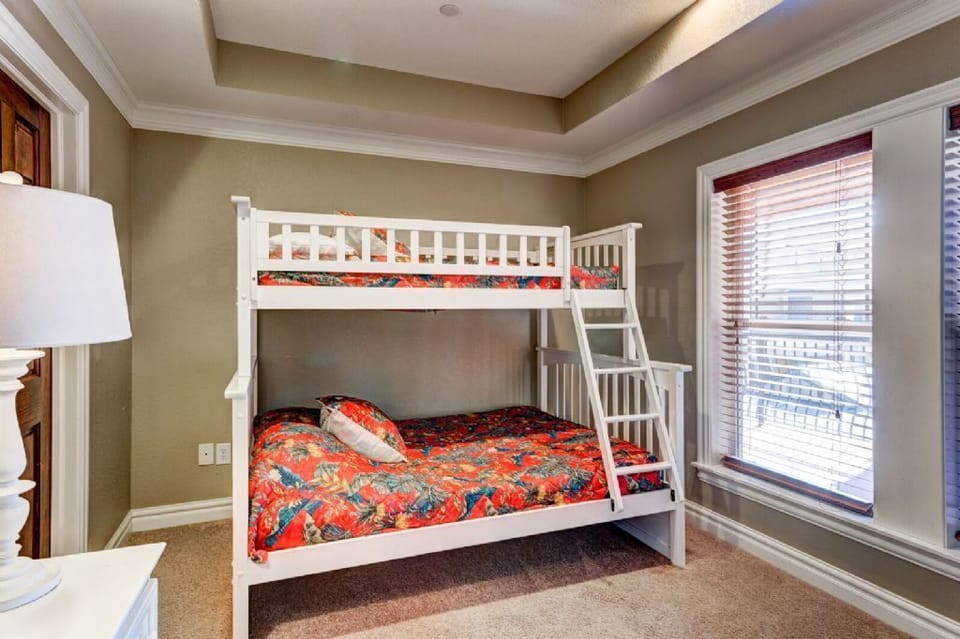 Bunk Combo Bedroom
