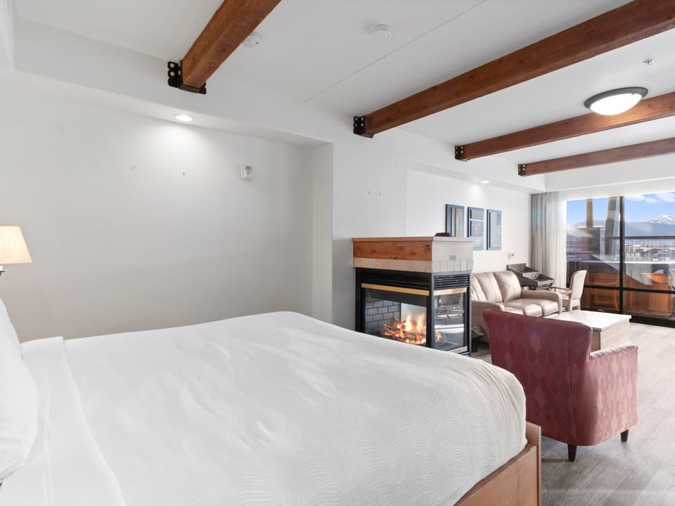 King Bed / Studio