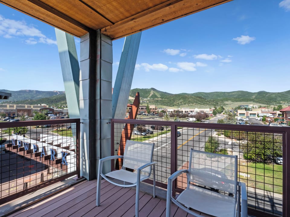 Balcony / View