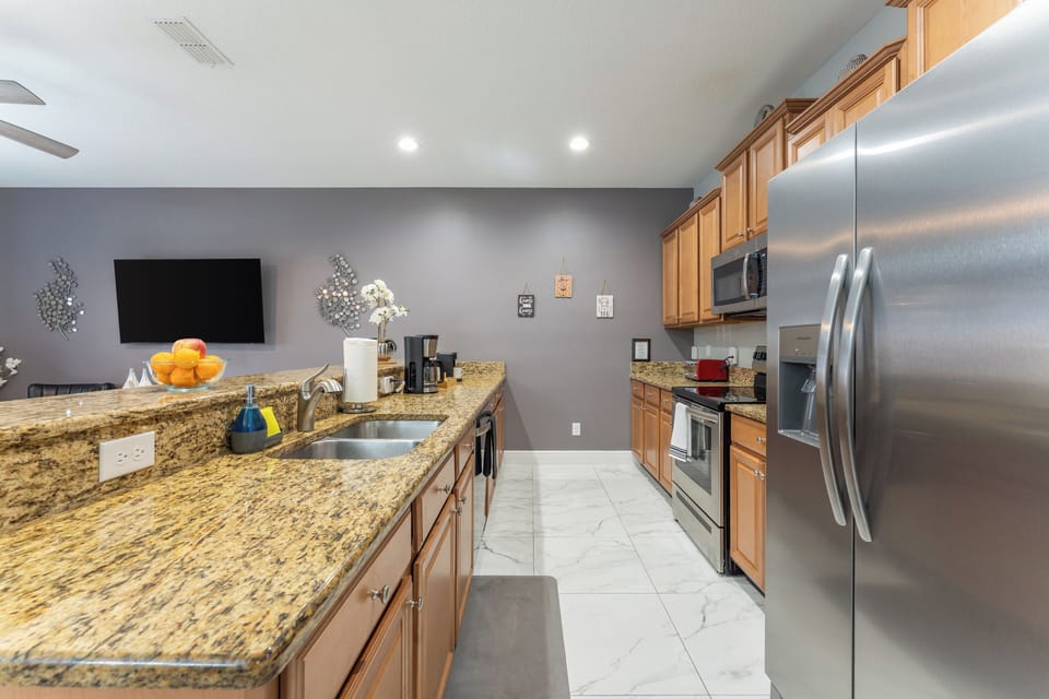Kitchen entry