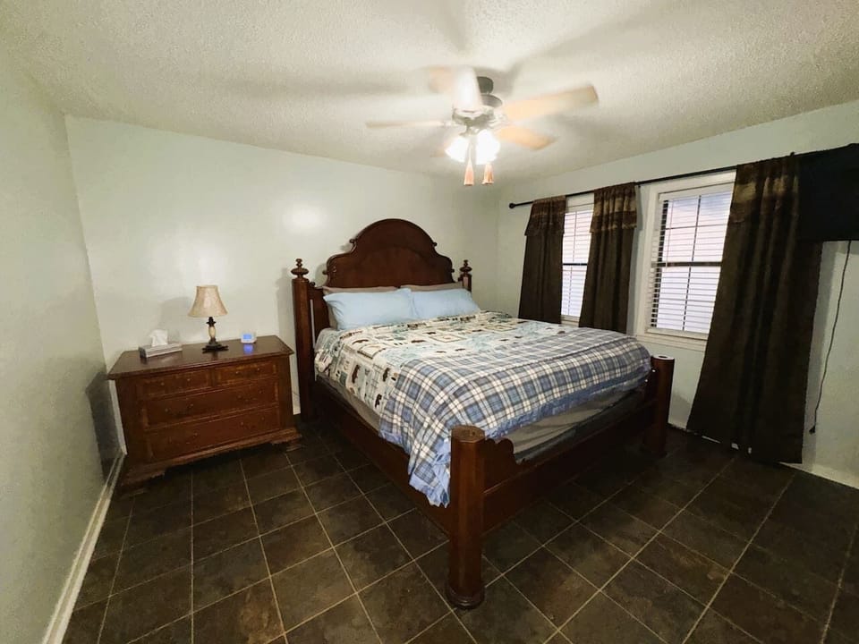 King Bedroom