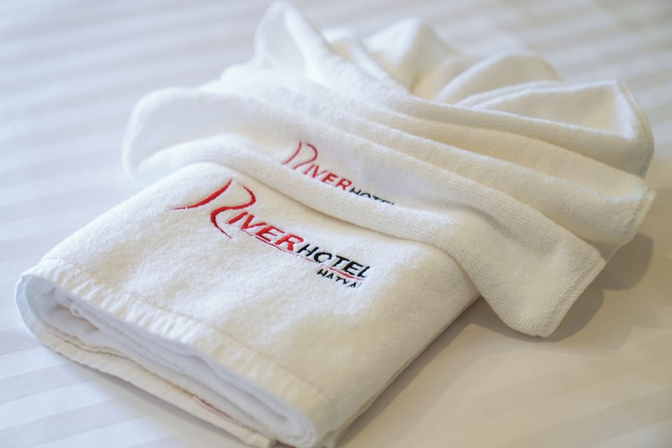 Deluxe Single Room, Balcony, City View | In-room safe, laptop workspace, blackout drapes