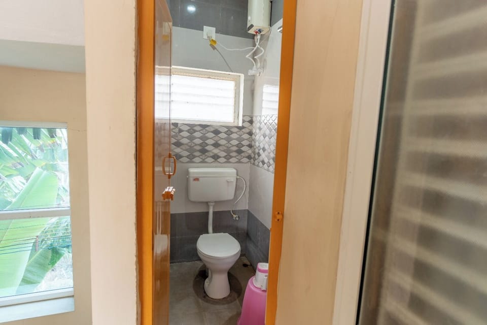 Standard Room | Bathroom