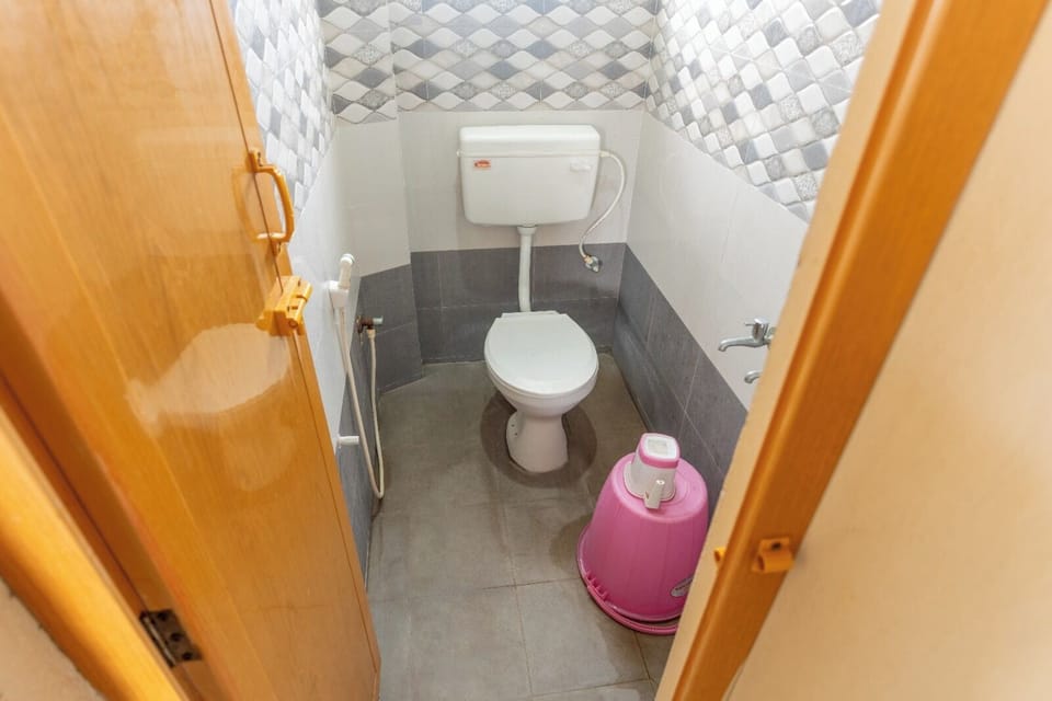 Standard Room | Bathroom