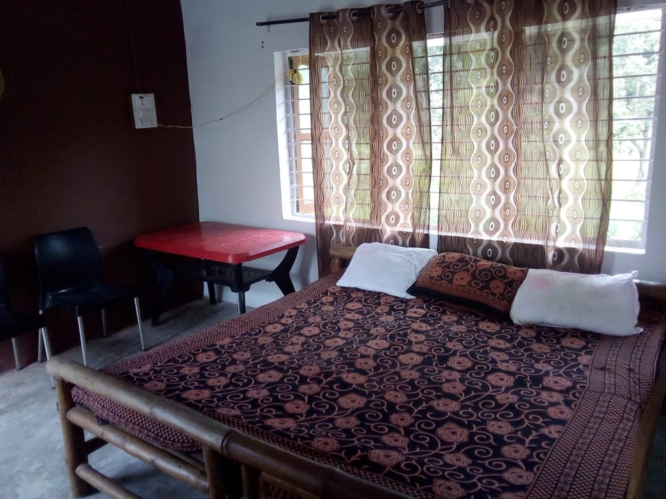 Family Double or Twin Room, Balcony, Garden View | WiFi (free)