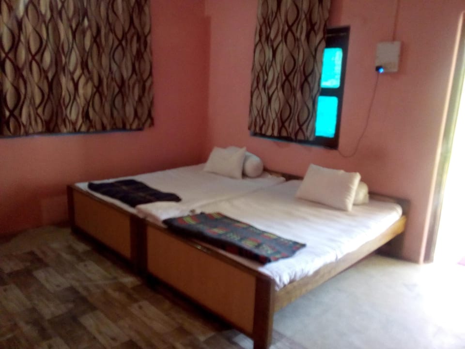 Family Double or Twin Room, Balcony, Garden View | WiFi (free)