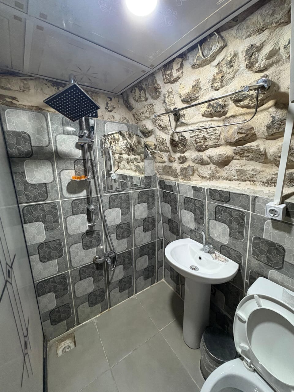 Shower, free toiletries, hair dryer, bathrobes