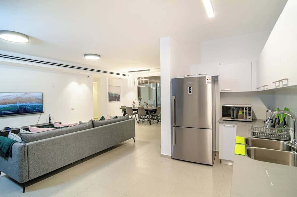 kitchen/living room