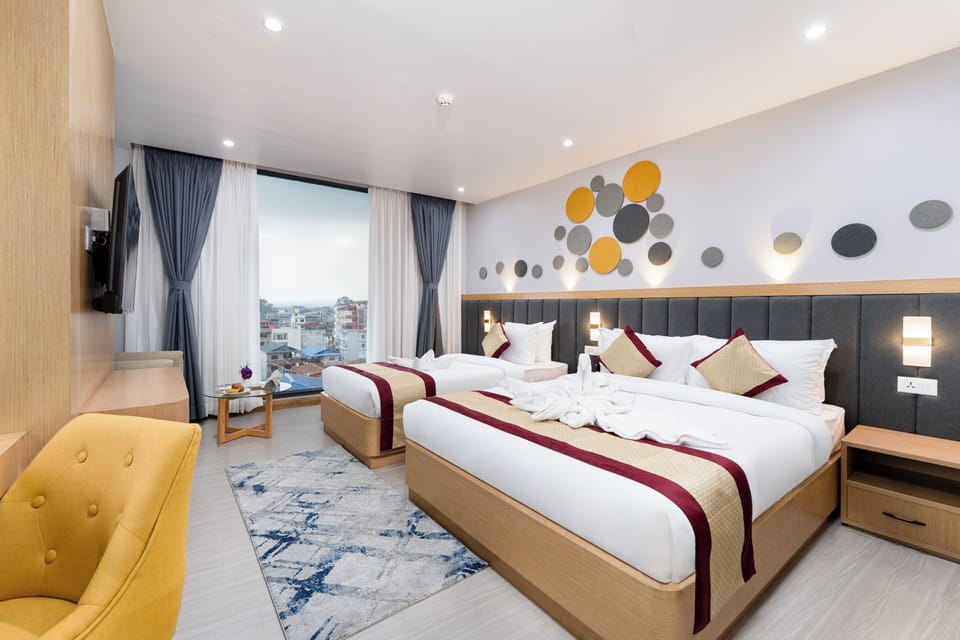 Family Room | Hypo-allergenic bedding, rollaway beds, free WiFi, bed sheets