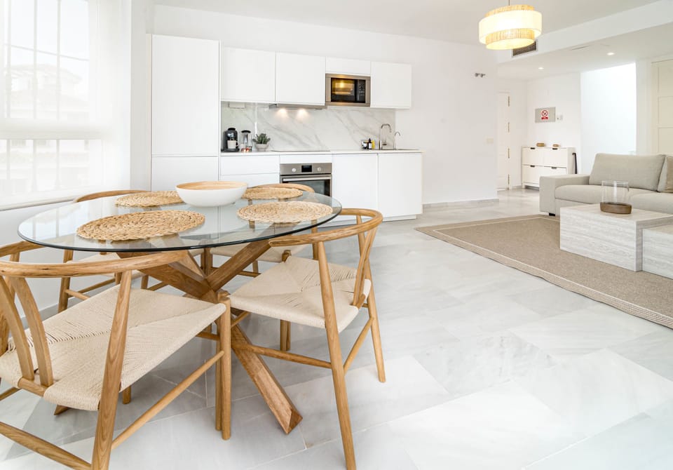 Apartment (2 Bedrooms) | Living area | TV
