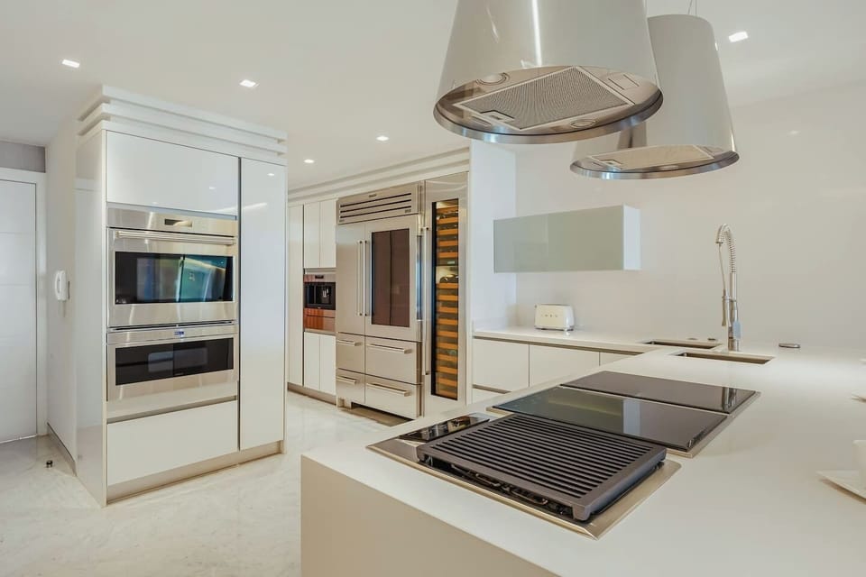 Feel free to cook, grill, and get creative—this spacious, fully equipped kitchen makes it easy to prepare meals and enjoy time together, just like at home.