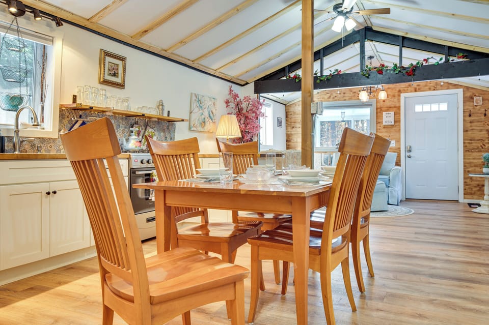 House (2 Bedrooms) | Interior