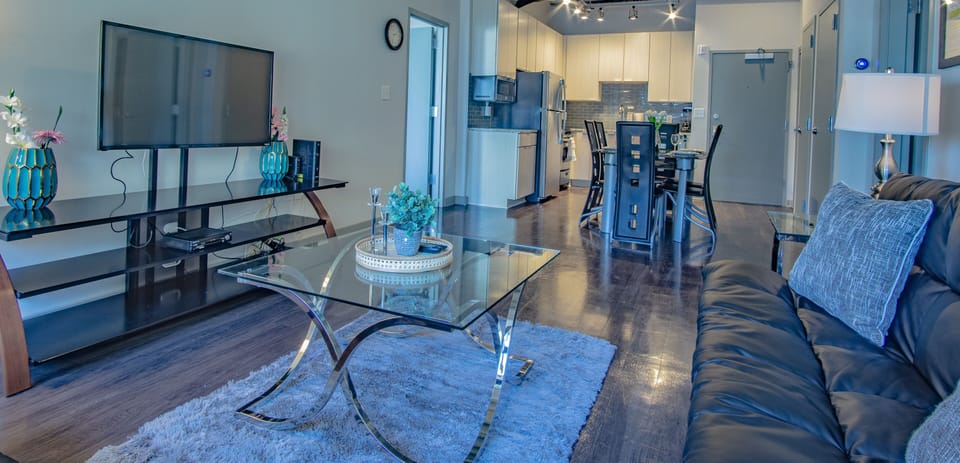 Apartment, 1 Bedroom | Living area | Smart TV, streaming services