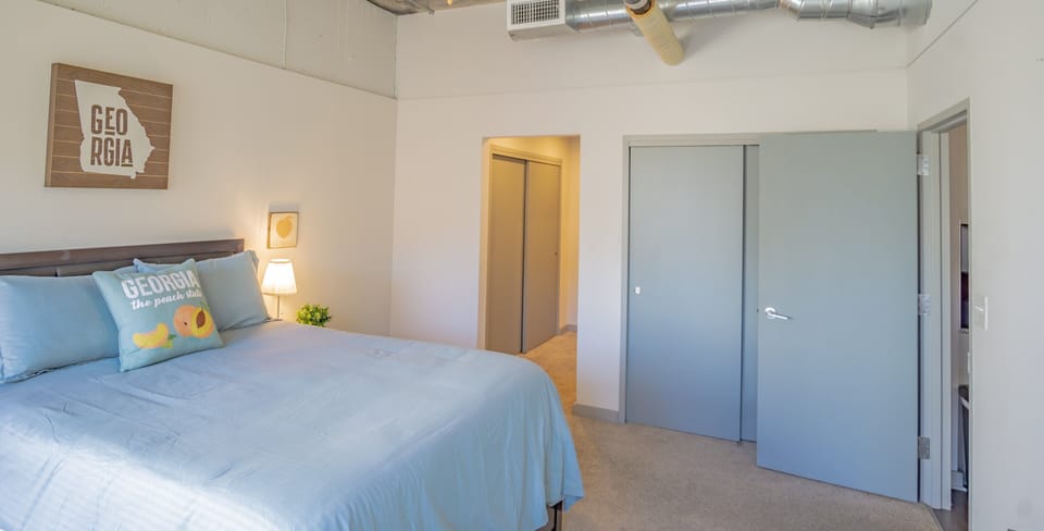Apartment, 2 Bedrooms | 2 bedrooms, soundproofing, iron/ironing board, free WiFi