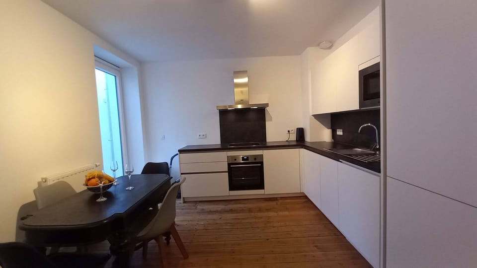 Apartment, 1 Bedroom, Balcony | Interior
