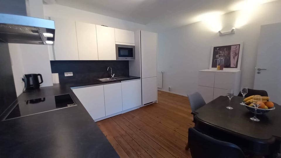 Apartment, 1 Bedroom, Balcony | Interior