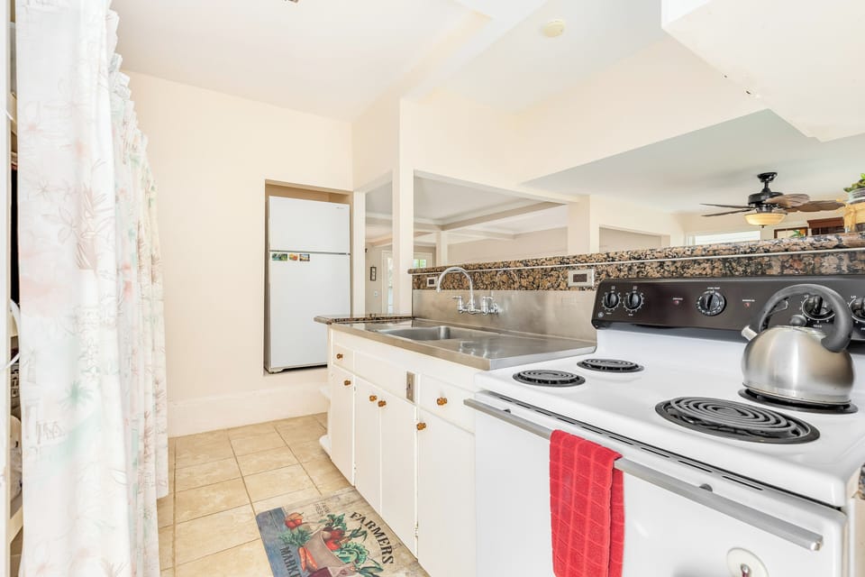 Entrance to the property with the kitchen as your first view
