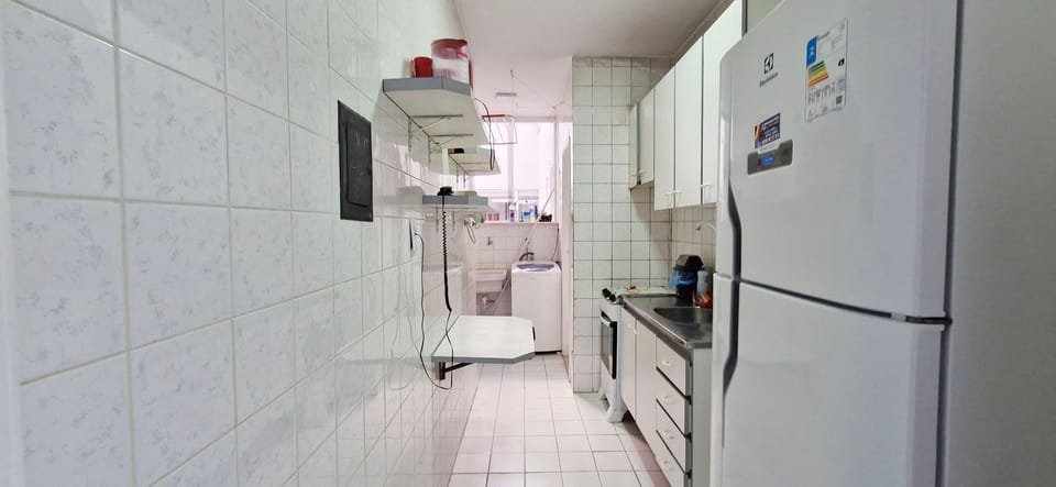 Basic Apartment | Private kitchen | Fridge, microwave, oven, blender
