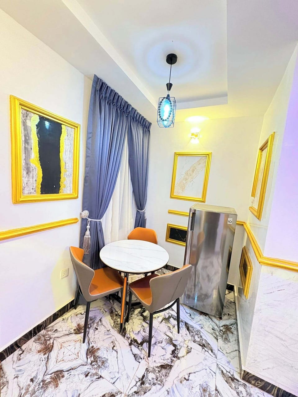 Family Apartment, Balcony, City View | Dining room