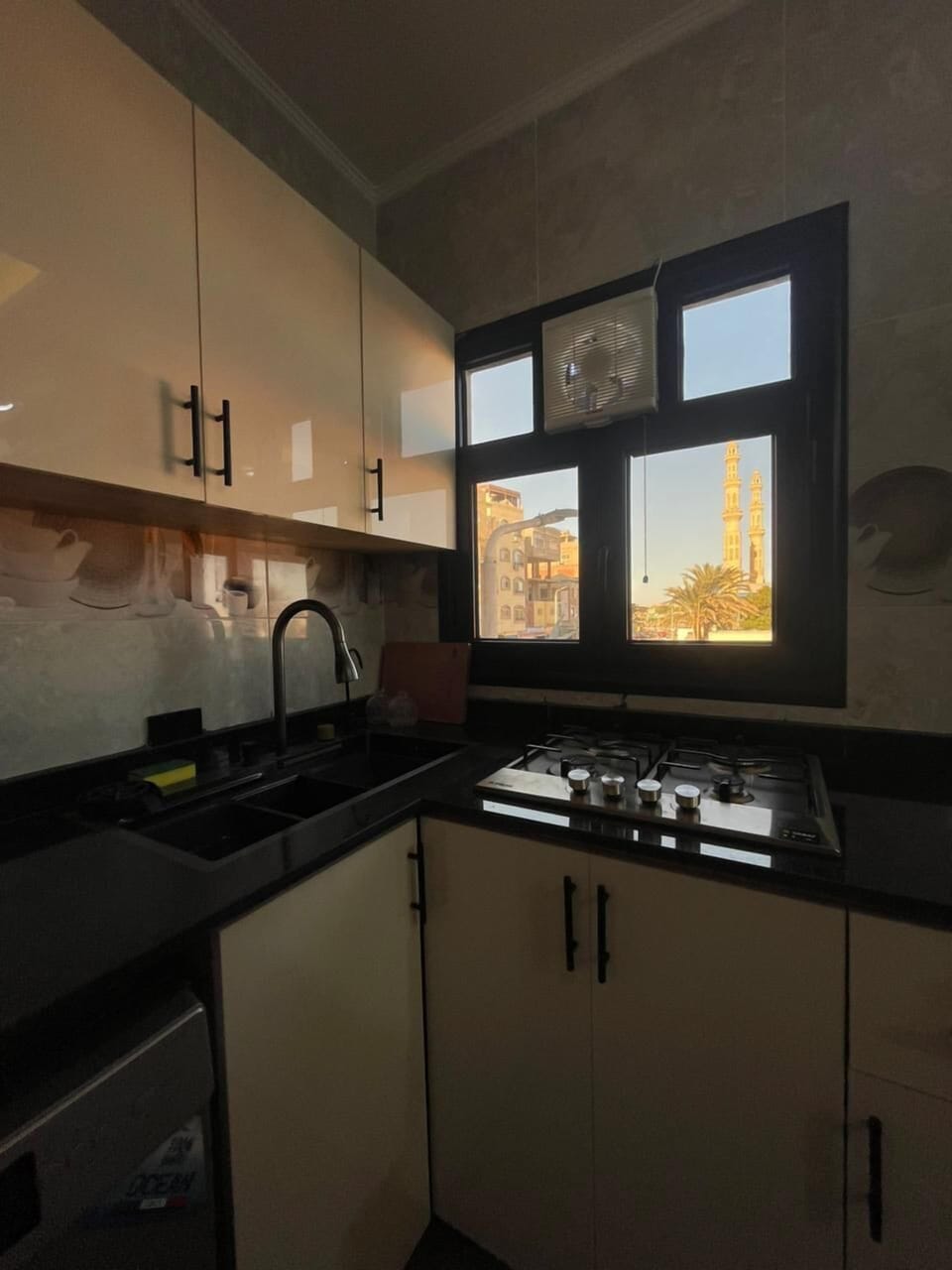 Studio with Terrace R-3 | Private kitchen | Oven, stovetop