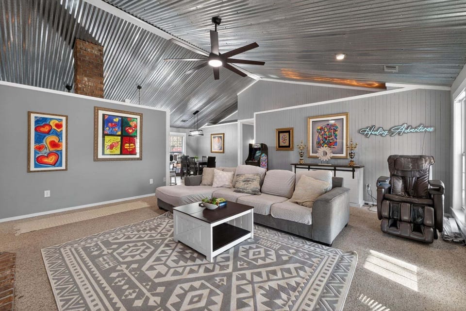 Home Decor, Furniture, Table, Appliance, Ceiling Fan