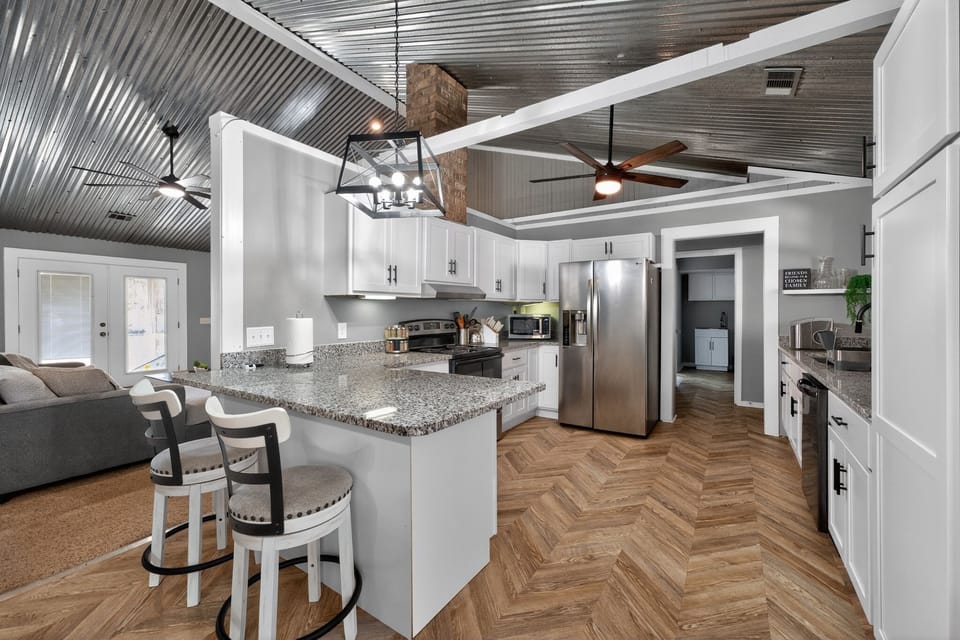 Indoors, Floor, Kitchen, Appliance, Ceiling Fan