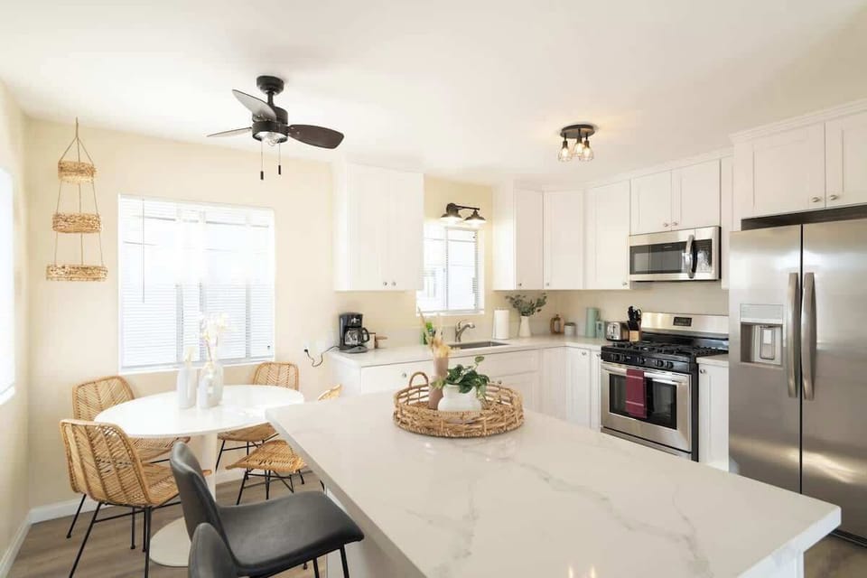 Tons of seating and counter space in the kitchen