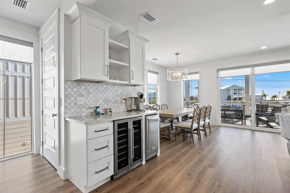 House | Private kitchen | Full-size fridge, microwave, oven, stovetop