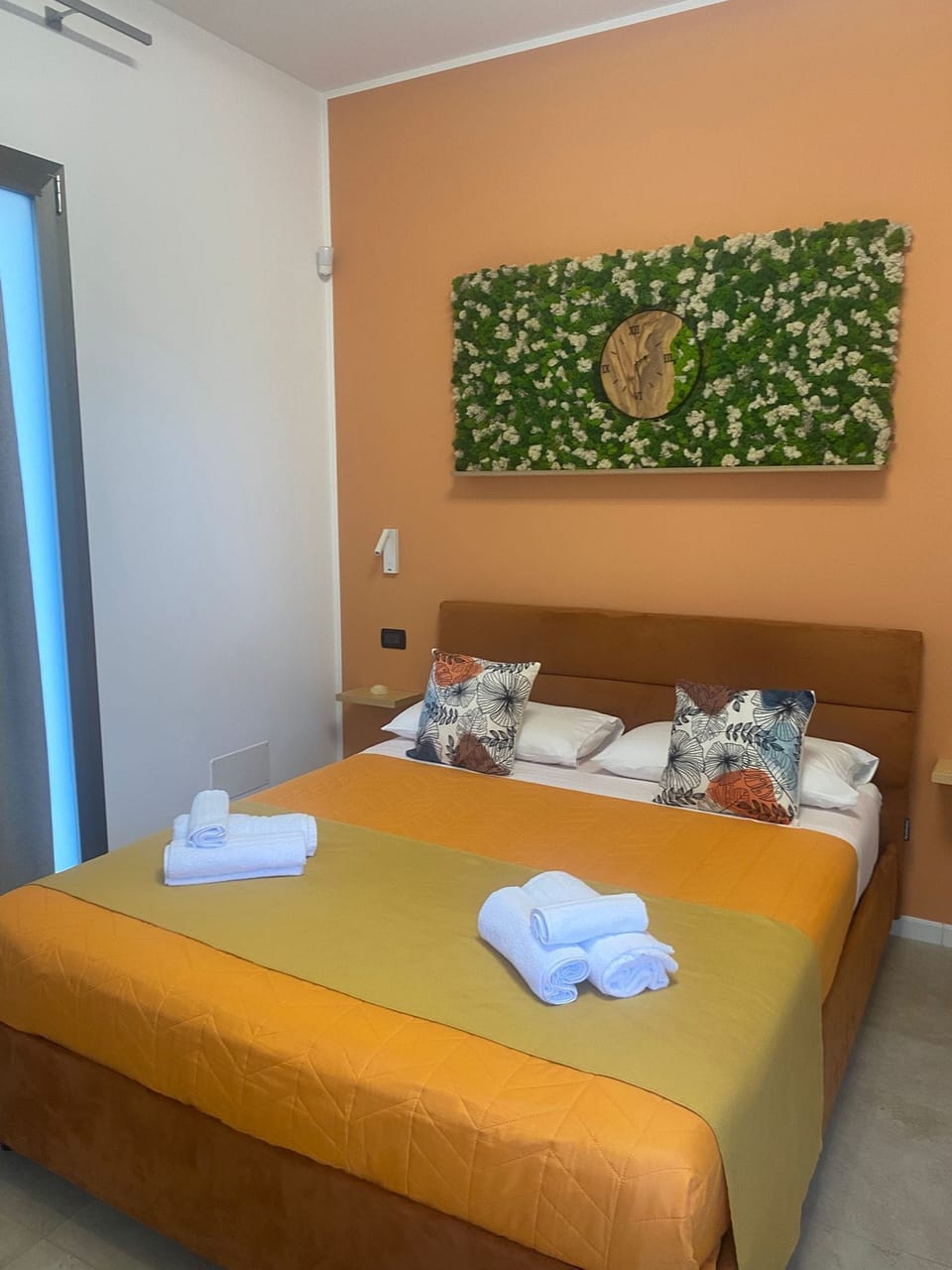 Double Room, Balcony | In-room safe, desk, blackout drapes, soundproofing