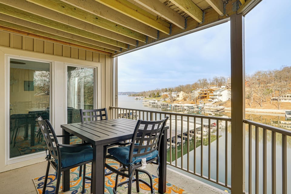 Osage Beach Vacation Rental | 3BR | 3BA | 1,550 Sq Ft | Stairs to Enter