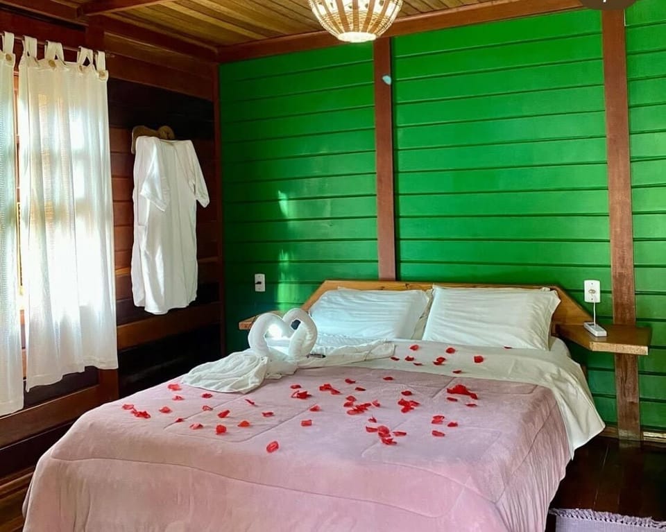 In-room safe, desk, free WiFi, wheelchair access