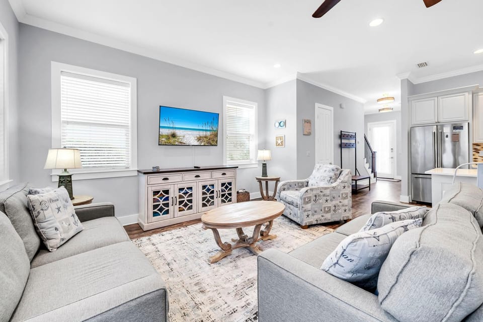 House, Multiple Beds (Shore Beats Work 30A) | Living area