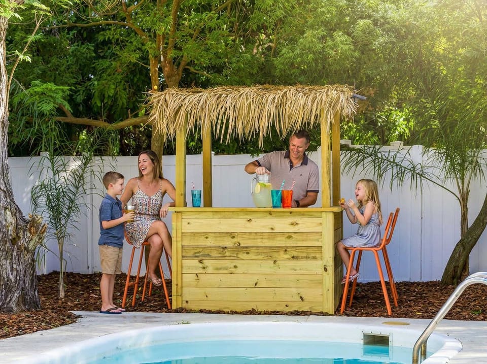 Splash by day, sip by night! The pool and tiki bar are the ultimate tag-team for unforgettable vacation memories.