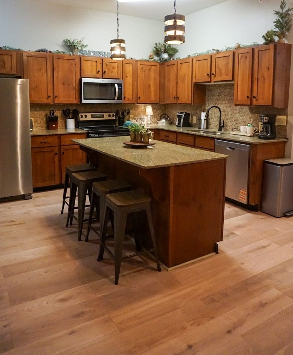 Condo, Multiple Beds, Hot Tub, Mountain View (3 Br: Soaring Eagle 405) | Private kitchen