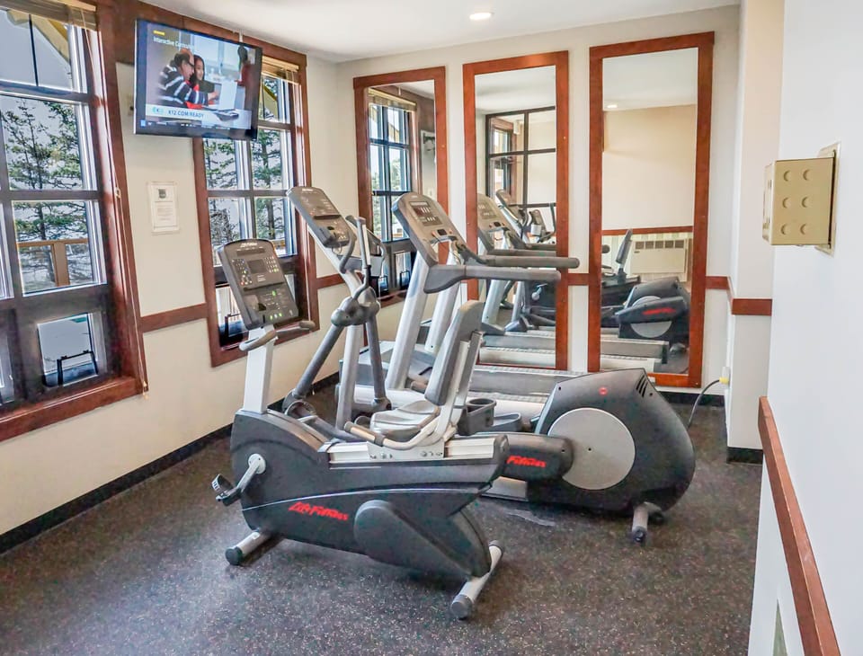 Rimfire 259 : Walking Distance to Village,slopes, 1 Br Sleeps 4 Apartment in Snowshoe